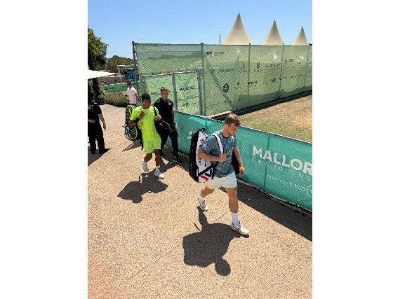 Auger-Aliassime Felix und Griekspoor Tallon auf dem Weg zum Halbfinale.